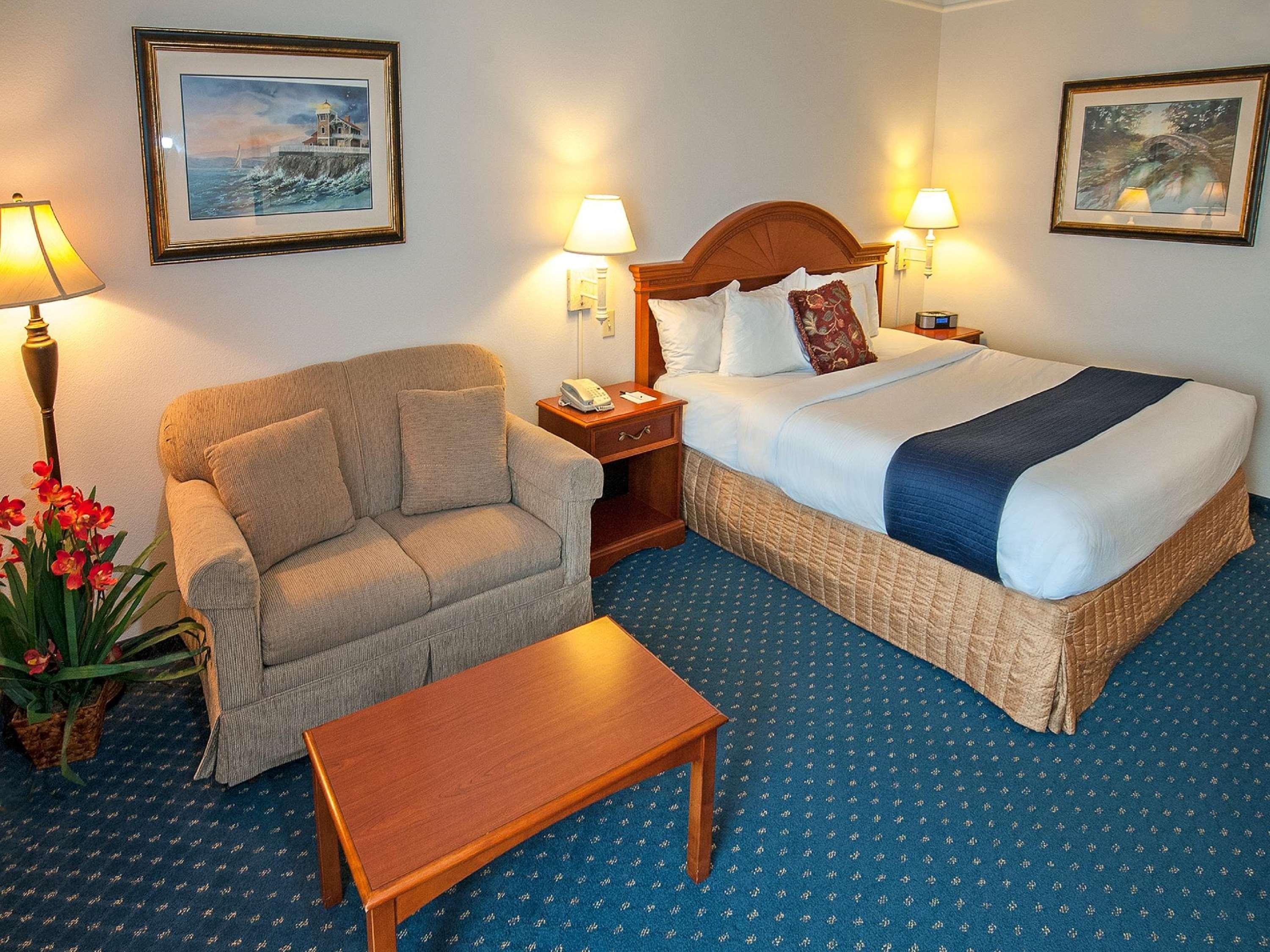 Best Western Plus Columbia Inn Exterior foto